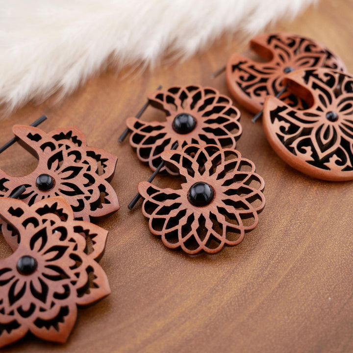 Paar Ohrringe aus Sawo Wood - O3