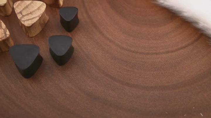 1x Triangle Plug aus Holz 4-25mm - P1