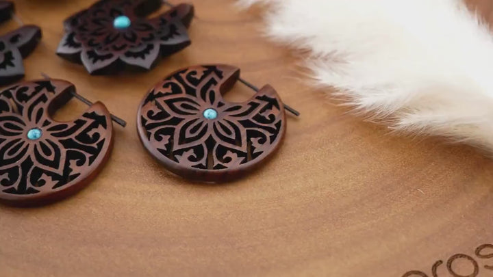 Paar Ohrringe aus Narra Wood - O6